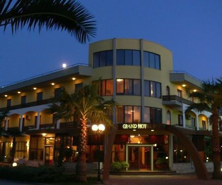 Grand Pameba Hotel Škalngur Exterior photo